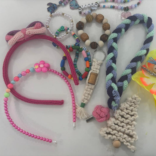 Craft Club (8+)